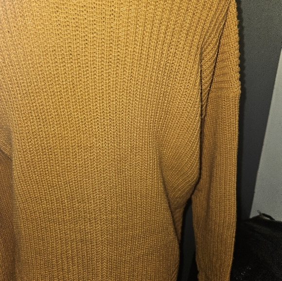 Arizona Jean Co. Womans Gold Knit Sweater Size M - Picture 9 of 12